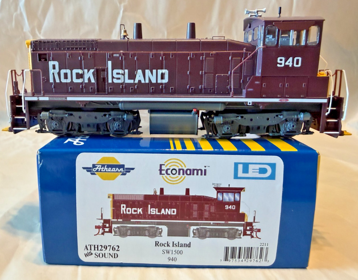 Athearn HO Scale Rock Island SW1500 DCC & Sound