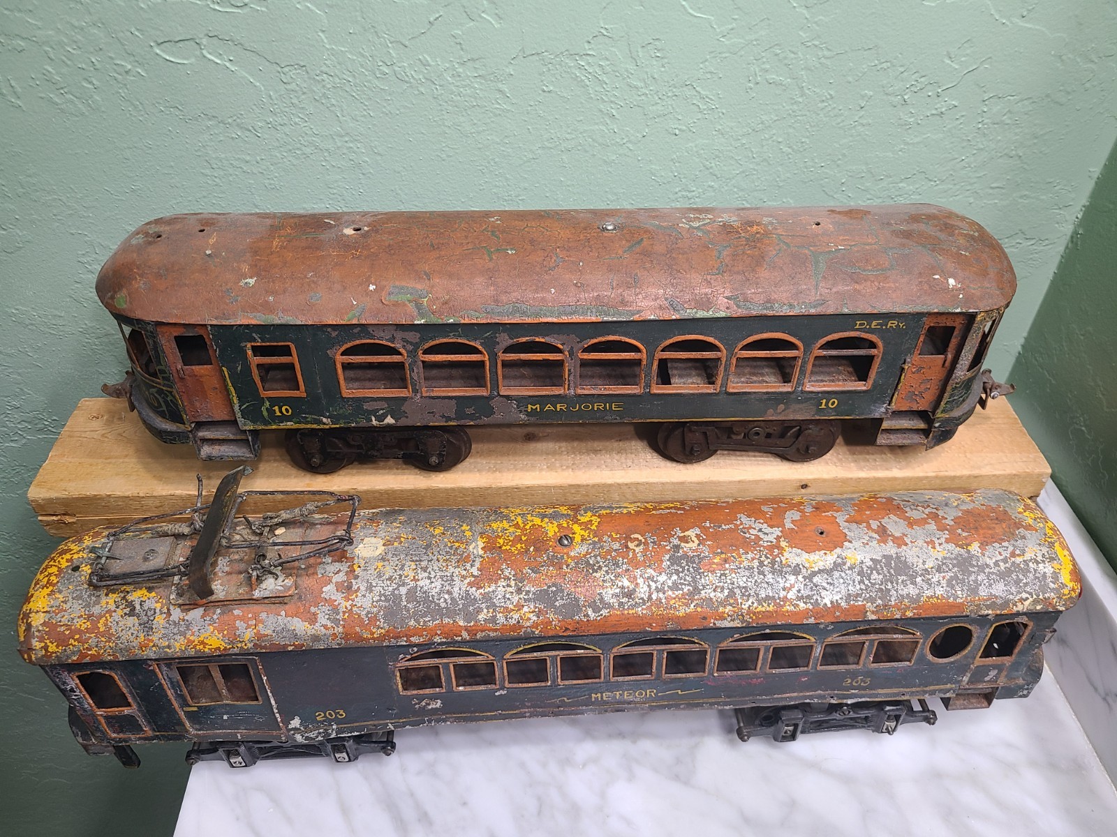 Voltamp Interurban toy train 2″ gauge trolley & trailer car look old prewar toys