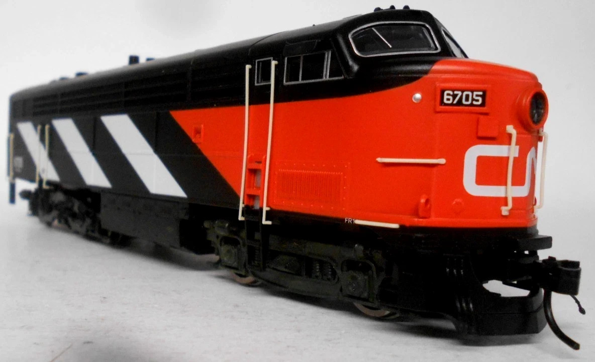 True Line 500049 HO Scale C-Liner CPA16-5 DC #6705 CANADIAN NATIONAL