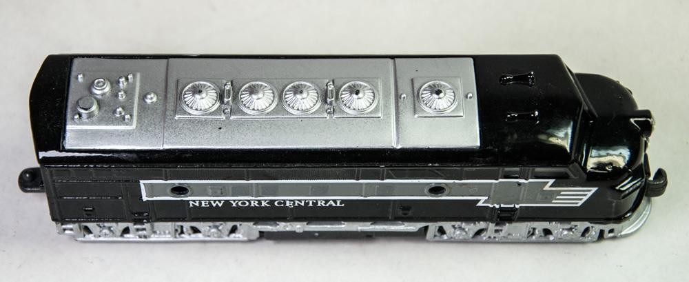 Schylling EMD F7 Diesel Electric Model Locomotive New York Central Pull Back Toy