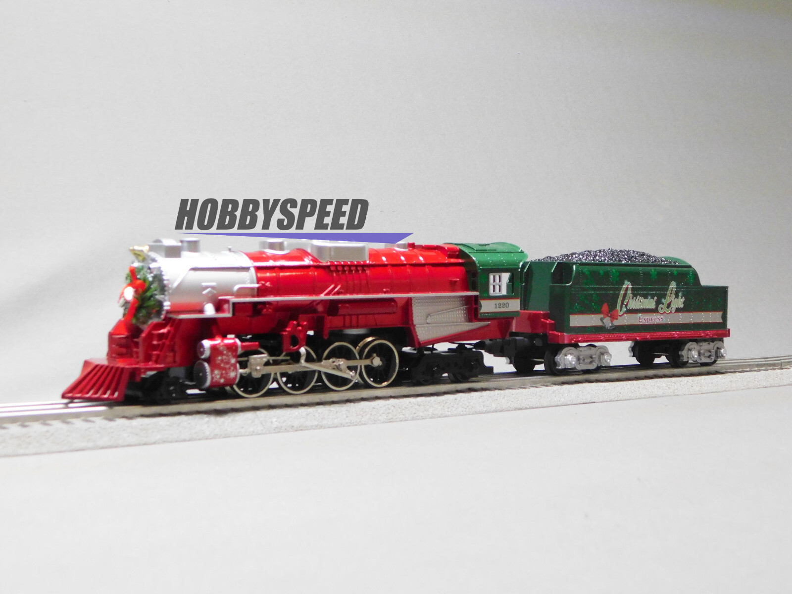 LIONEL CHRISTMAS LIGHT EXPRESS LIONCHIEF STEAM LOCOMOTIVE O GAUGE 2123100-E NEW