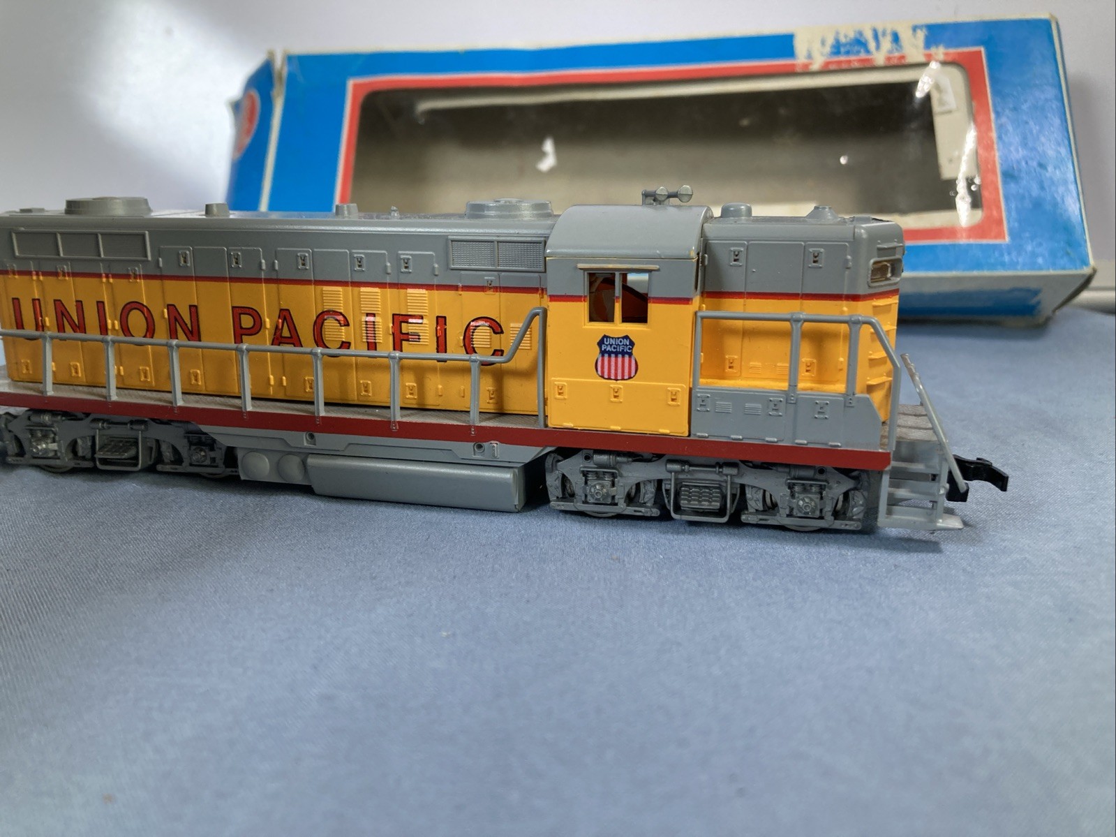Model Power HO Scale Union Pacific #9104 Great North Train Made Yugoslavia