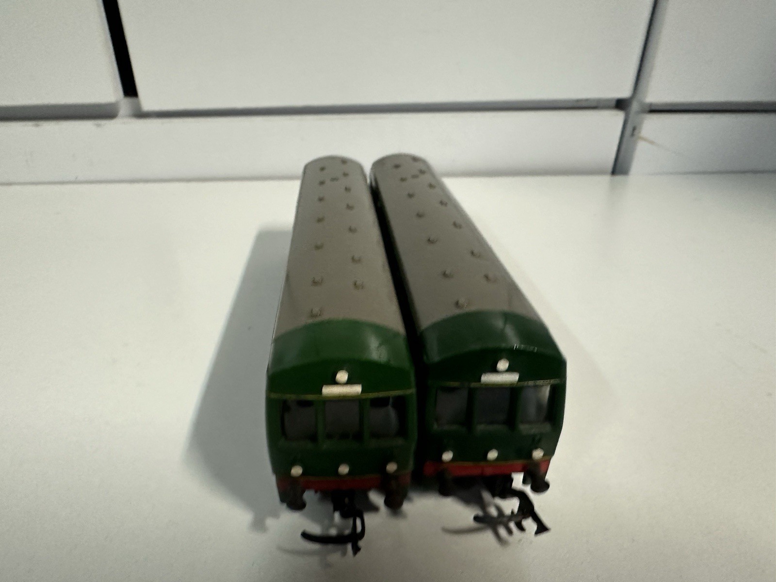 TRIANG R158 CLASS 101 DMU POWER CAR AND DUMMY CAR BR GREEN