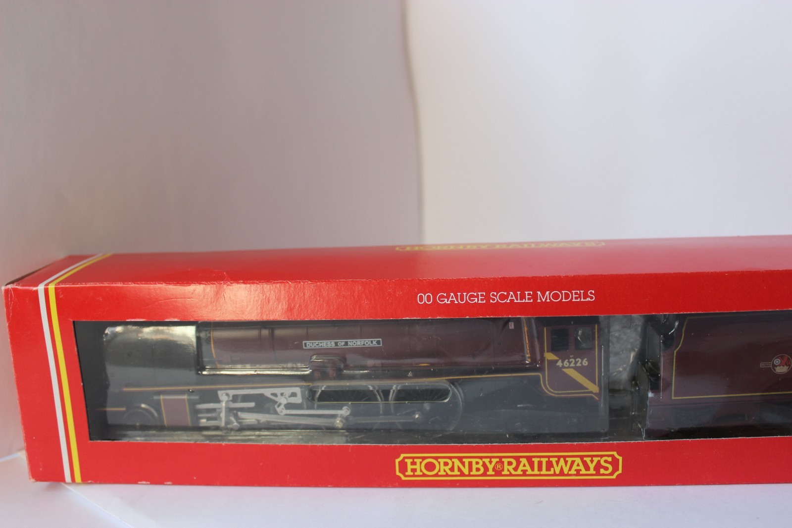 Hornby R134 Steam Loco 4-6-2 “Duchess of Norfolk” 00 Gauge – Boxed