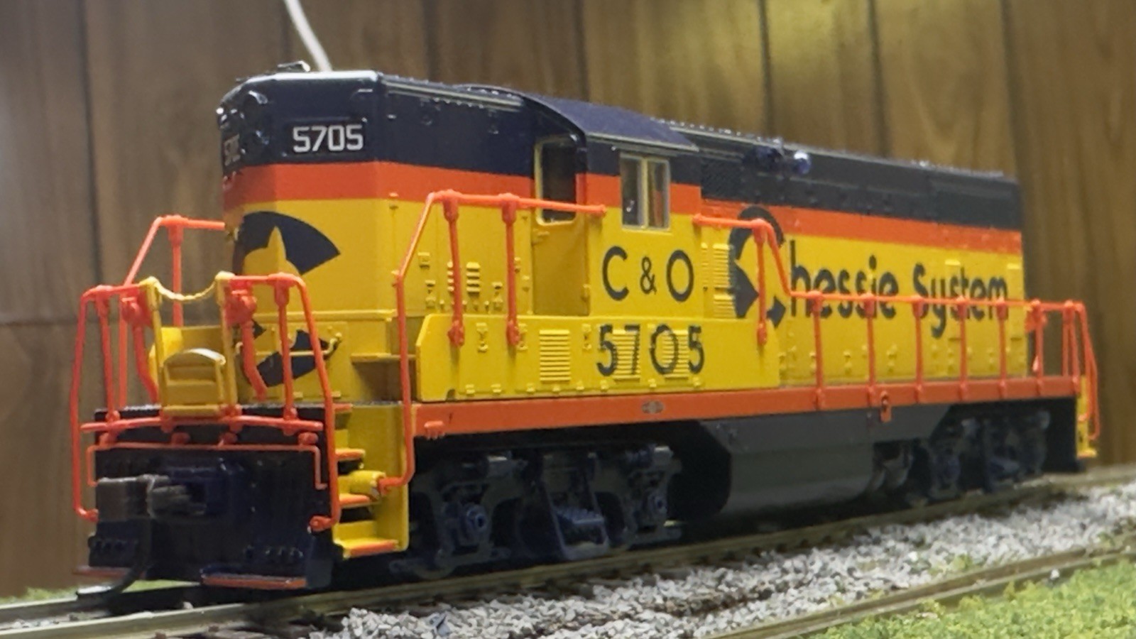 Atlas Classic Series HO Chessie C&O B&O GP7 #5705 RARE