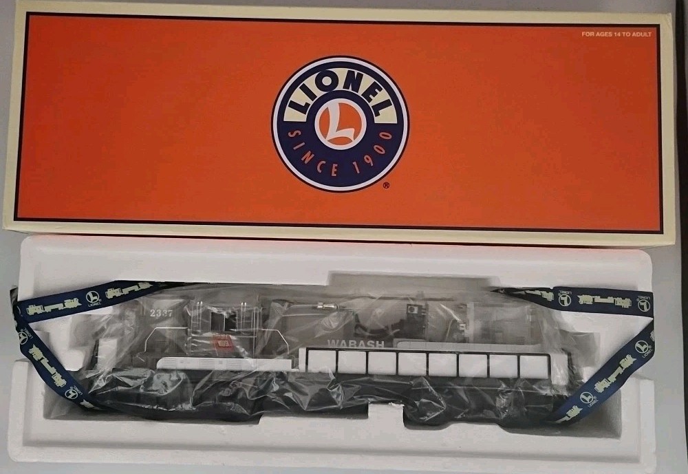 LIONEL 2337 Transparent Wabash GP-7 6-38348 Locomotive COOL LOOKING!
