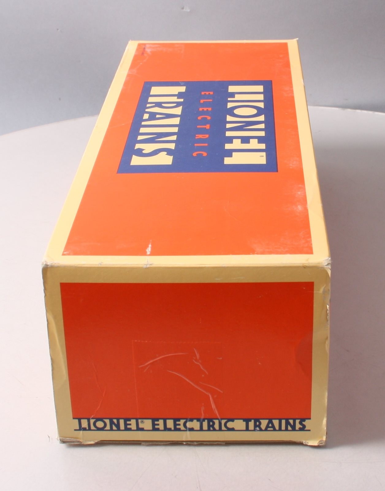 Lionel 6-18122 O Santa Fe F3 Blue/Yellow Non-Powered Diesel B-Unit w/RS II #200B