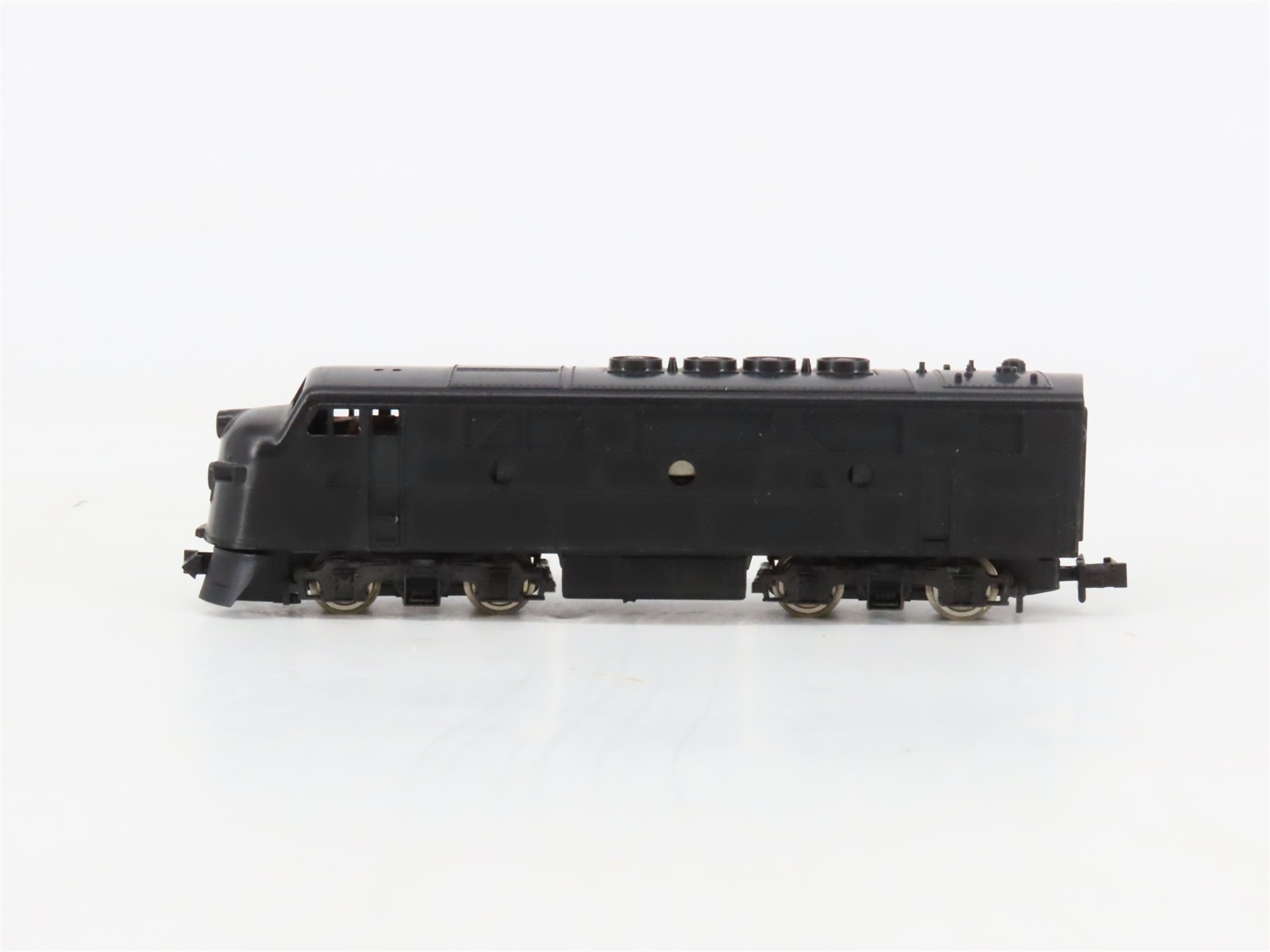 N Scale Fleischmann Piccolo Undecorated EMD F3A Diesel Locomotive