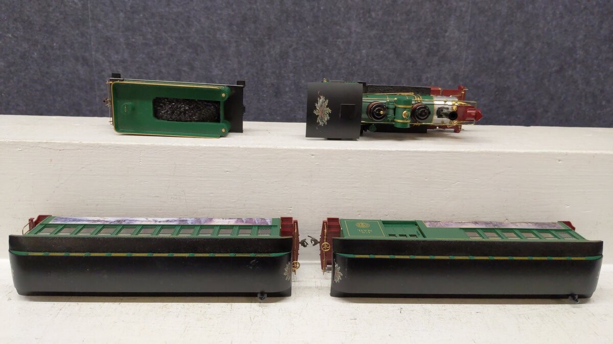 Bachmann HO Scale Thomas Kinkade’s Christmas Express Steam Loco Set #2