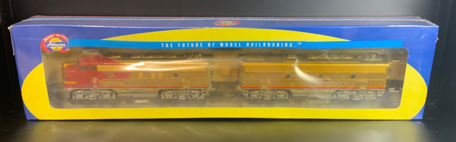 New Athearn Santa Fe F7A-F7B Diesel Locomotive HO 8021 Red Silver Model Train