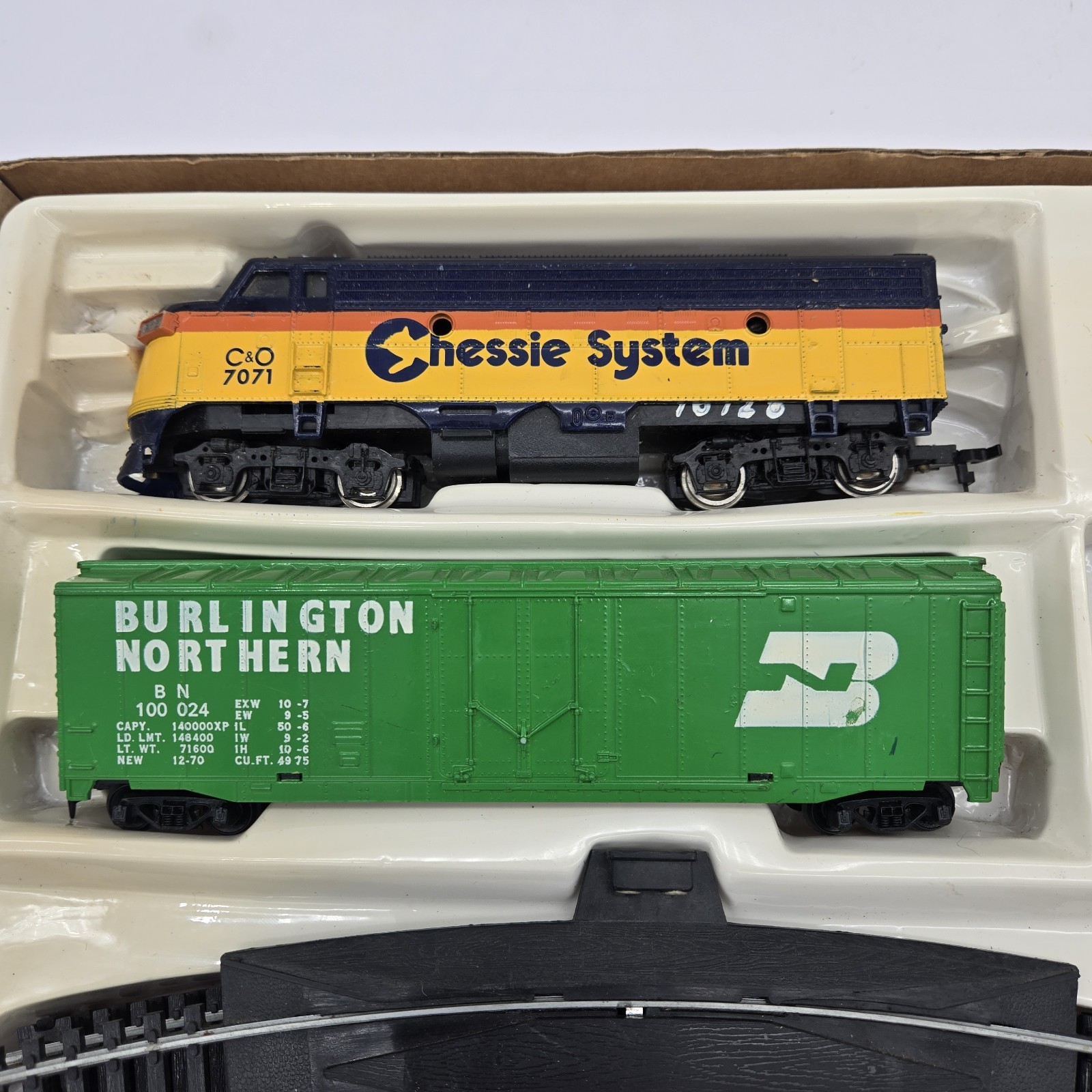 Bachmann Diesel Hustler HO Scale Electric Train Set SEE DESCRIPTION