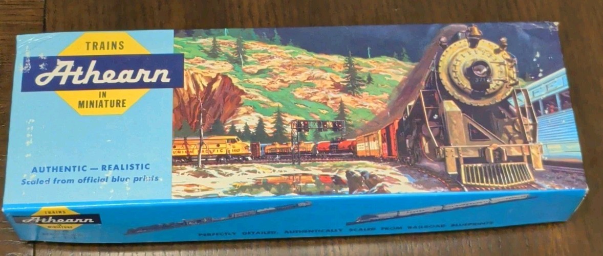 HO Scale Athearn 4229 SOO Line Railroad GP35 Diesel Locomotive & Parts Brand New