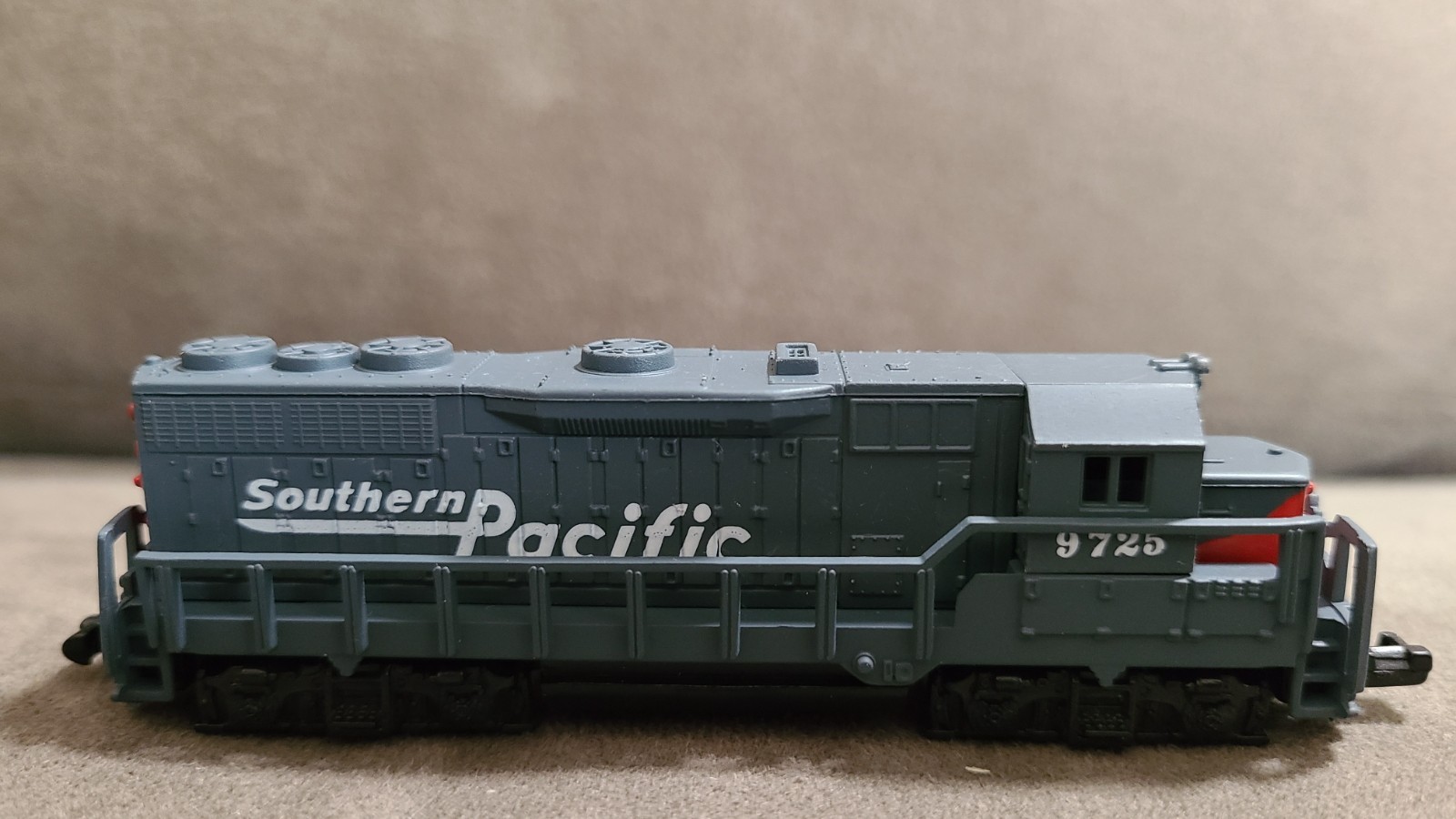 Southern Pacific 9725 Toy Locomotive No. 418 High Speed In Original Box