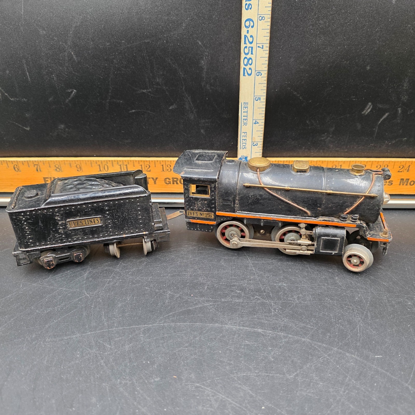 Vintage Lionel IVES 257 257T Transition Set Locomotive Tender Tinplate UNTESTED