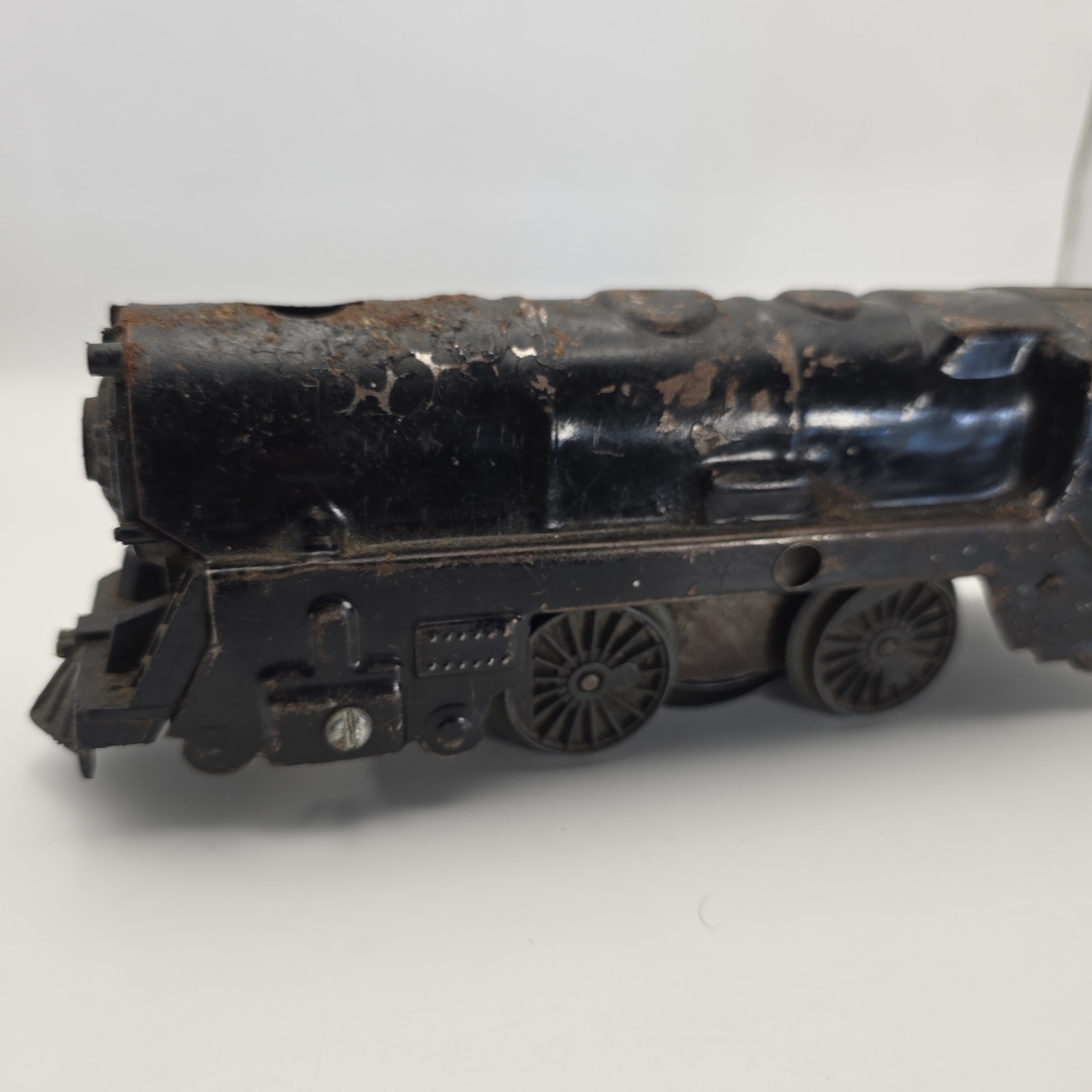 Vintage Cast Iron Clockwork Wind-Up Toy Steam Locomotive Floor Train – As Found