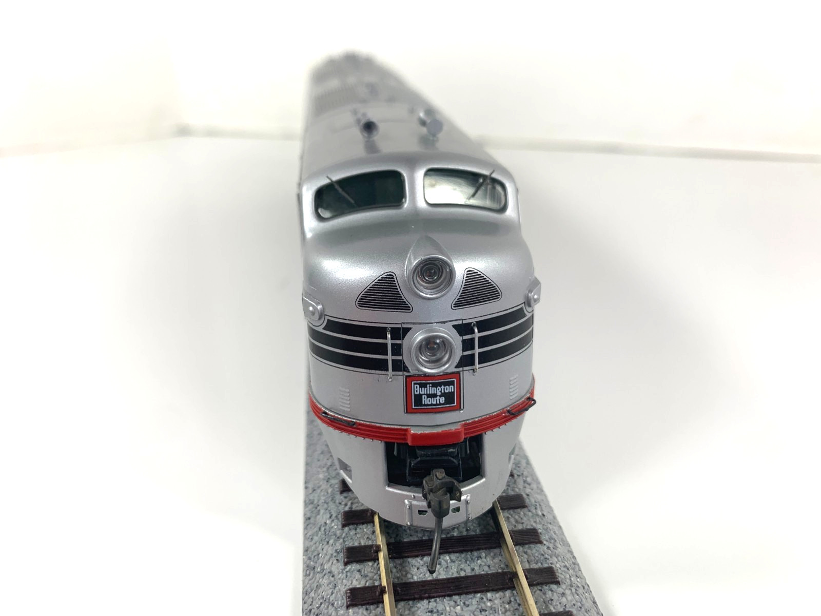 HO Broadway Ltd 620 CB&Q EMD E7A #9926A -DC/DCC QSI Sound