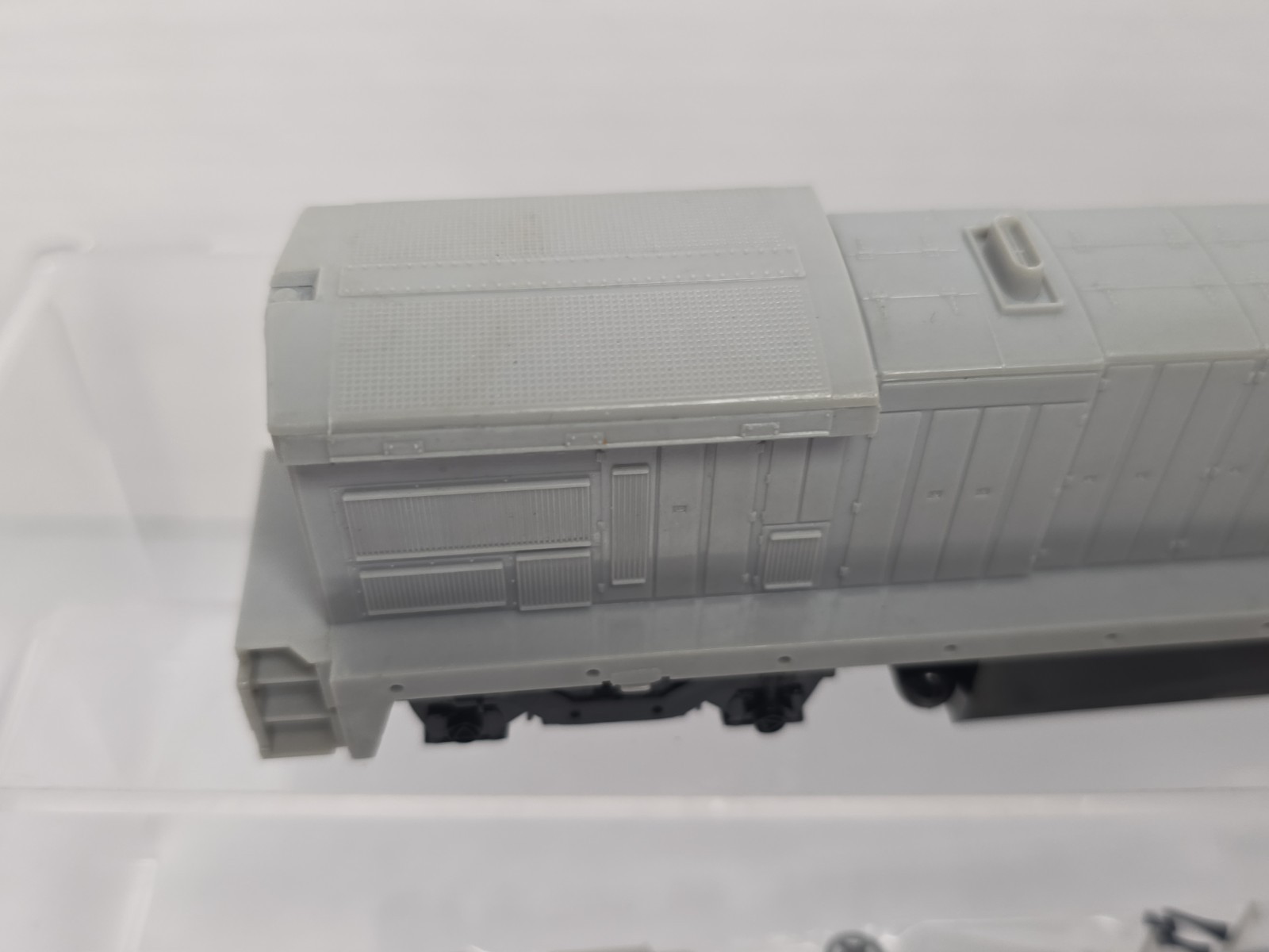 Bachmann Plus HO Scale 11101 Undecorated GE B23-7 Diesel Locomotive NOS (A)
