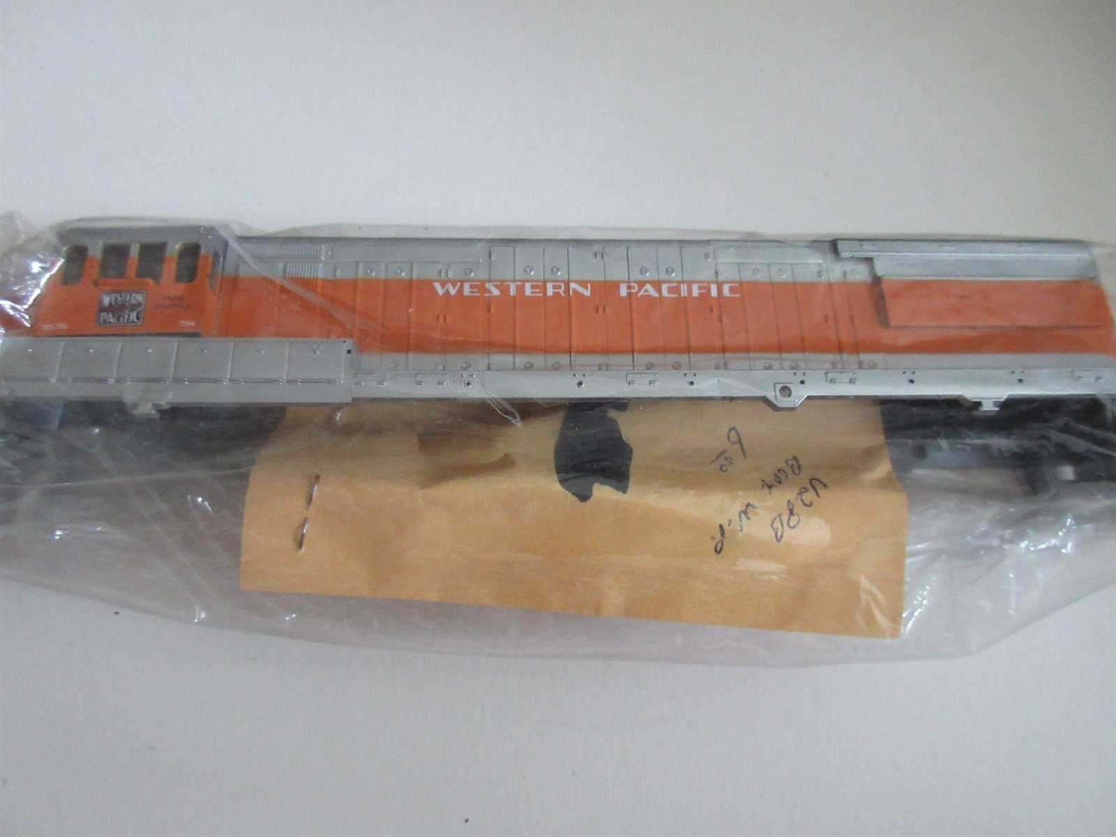 Shell ONLY HO Scale Western Pacific RS-70 #754 Diesel Locomotive Shell