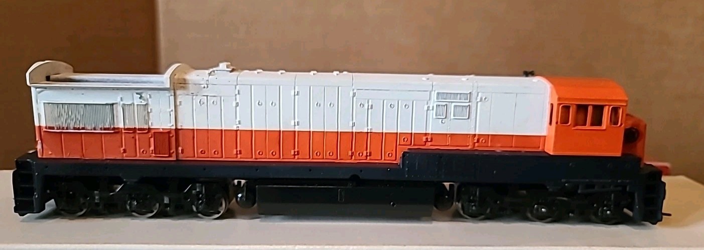 HO ATLAS ILLINOIS CENTRAL RAILROAD U33C DIESEL LOCOMOTIVE #5058 Untested