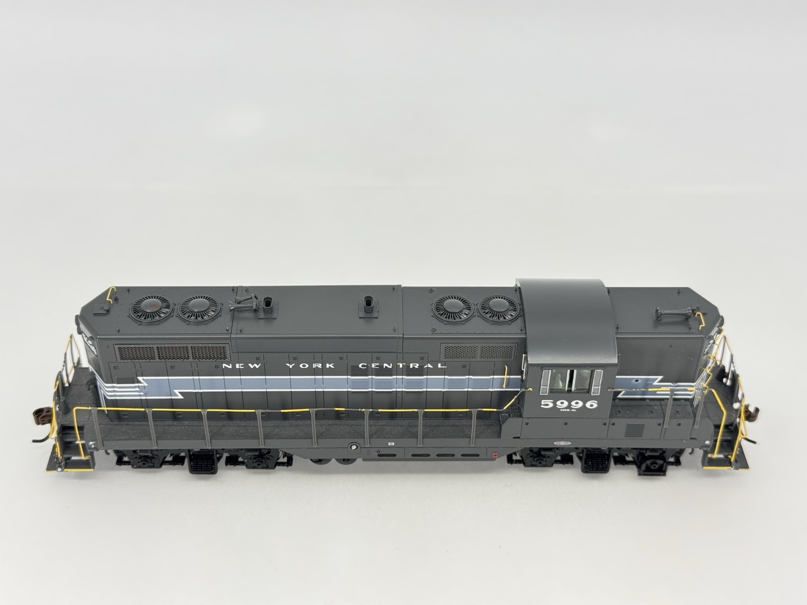 HO Athearn Genesis G62428 New York Central GP9 Diesel Locomotive NYC #5996