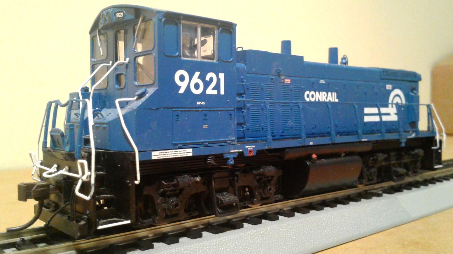 HO SCALE ATLAS MASTER SILVER EMD MP15DC CONRAIL #9621 NO BOX
