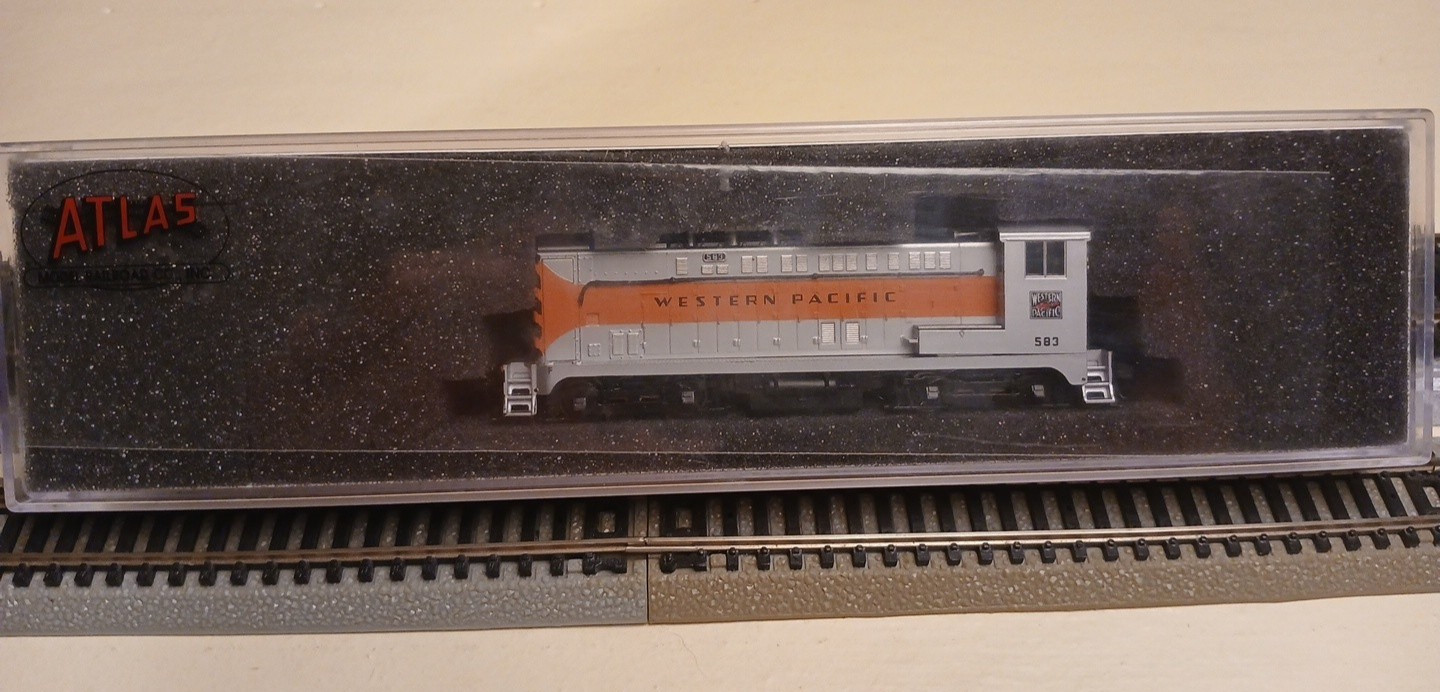 #51025 BALDWIN WP #583 VO-1000 W/O STEP GUARDS-N-Scale ENGINE ACCUMATE NON-DECOD