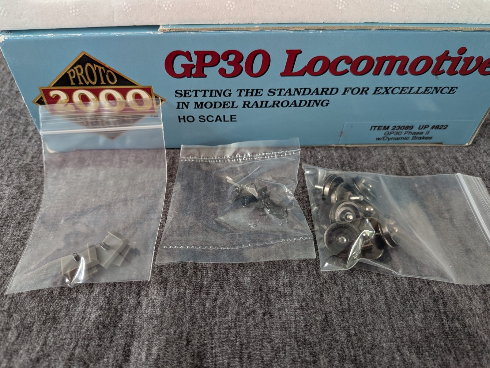 Proto 2000 HO GP30, Phase II, Union Pacific #822, Item #23089, DC Analog.