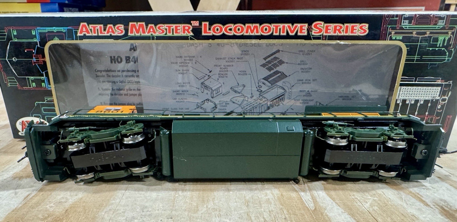 Atlas Master HO 9025 BNSF Dash 8-40B Rd #8601 Dual Mode DCC DC New!
