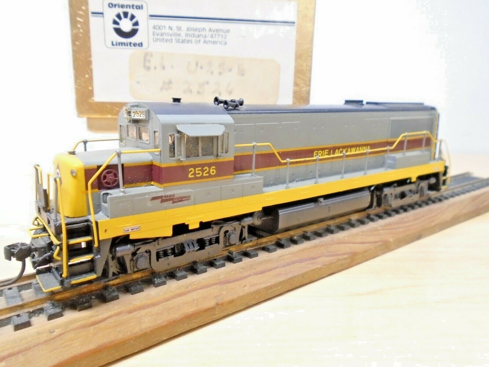 Orient Ltd BRASS HO SHS Korea Finished Erie DIESEL LOCO Runs Scale Couplers OB