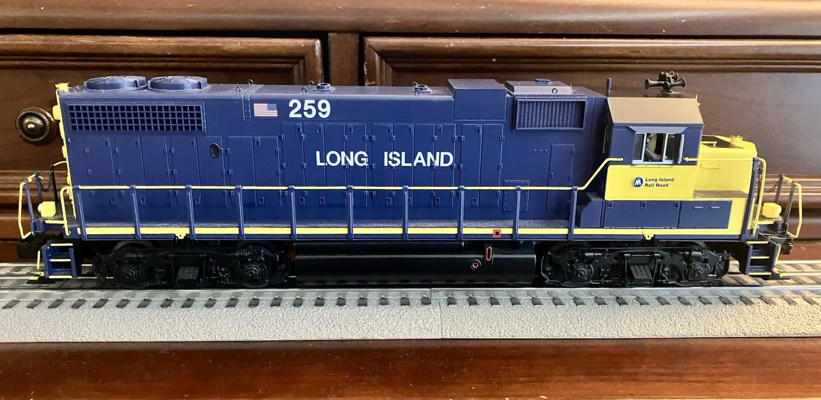 MTH Premier Long Island Railroad LIRR GP38-2 #259 With ProtoSound 3.0