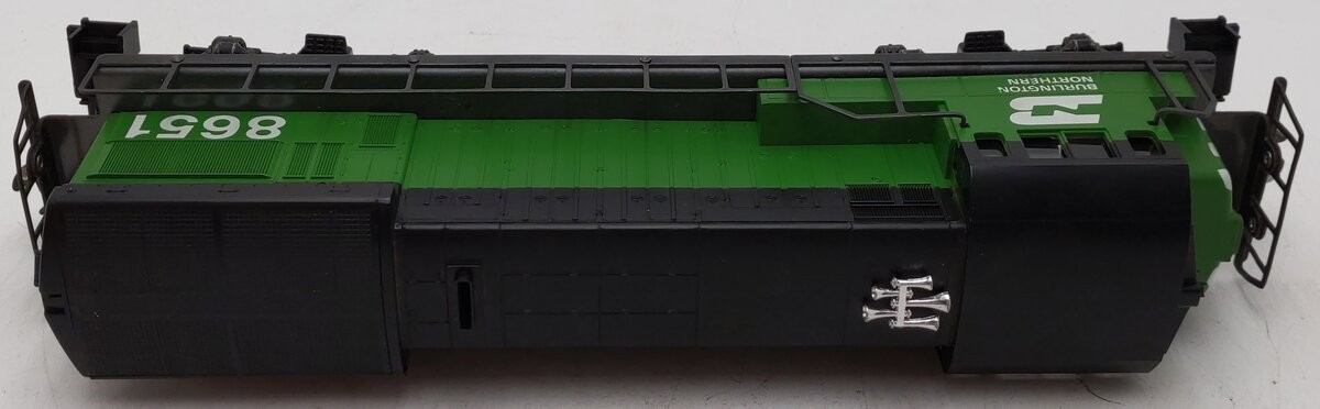 Lionel 6-8651 O Burlington Northern U36B Dummy Diesel Locomotive/Box