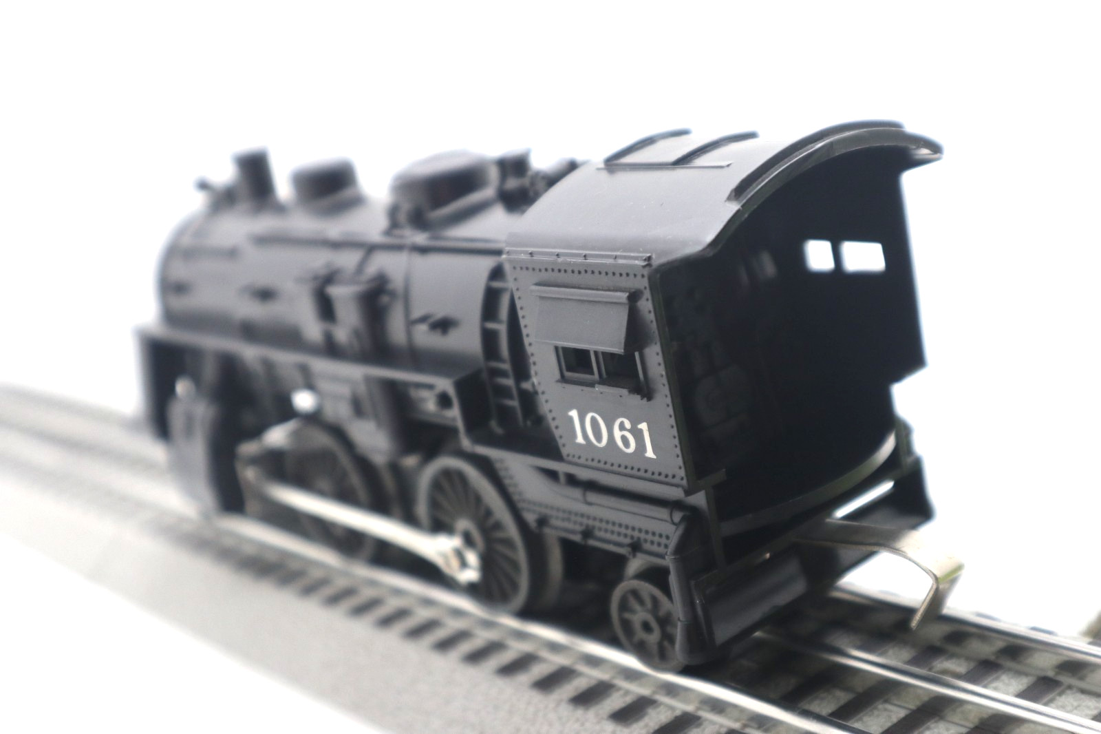 Lionel PW, O, 1061, 2-4-2 Columbia Type Steam Locomotive #1061, C-7 EX