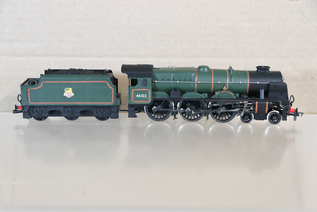 AIRFIX 54120 RE PAINTED BR 4-6-0 LOCOMOTIVE 46103 ROYAL SCOTS FUSILIER nz