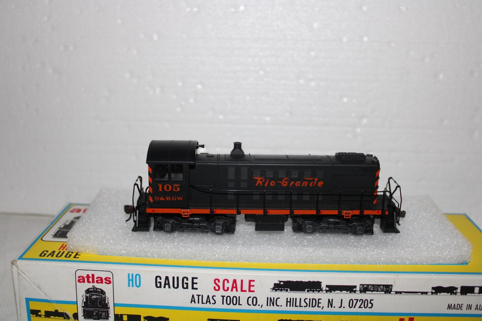 VINTAGE ATLAS {AUSTRIA} HO RIO GRANDE ALCO S-2 DIESEL SWITCHER READ DETAILS