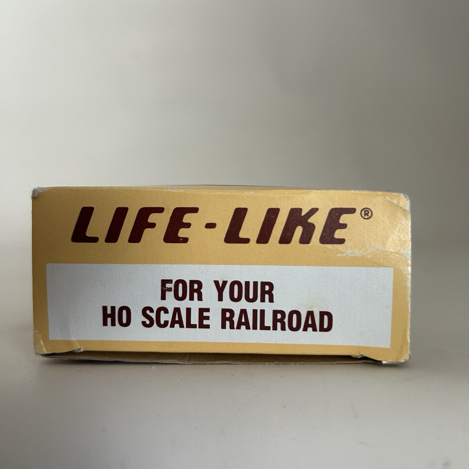 Life-Like 8302 HO Scale AT&SF Dockside Steam Locomotive Working Headlight