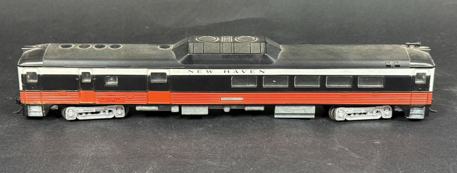 Vintage Athearn New Haven Railway Post Office HO Scale Electric Train Locomotive