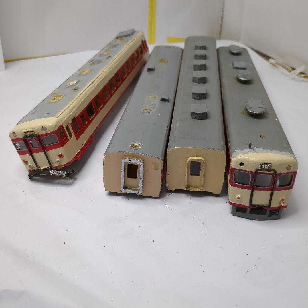 KIHA HO paper body Need repair 4-car set