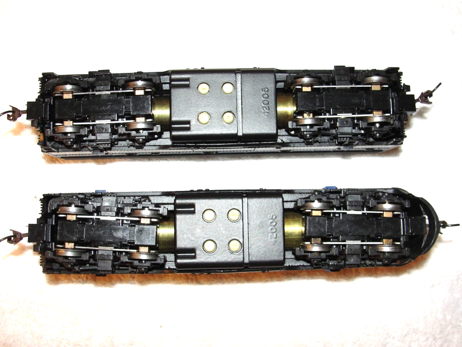 F7A & F7B VIA-Canada Locomotive Set – Both Powered & Converted to DCC,Athearn,HO
