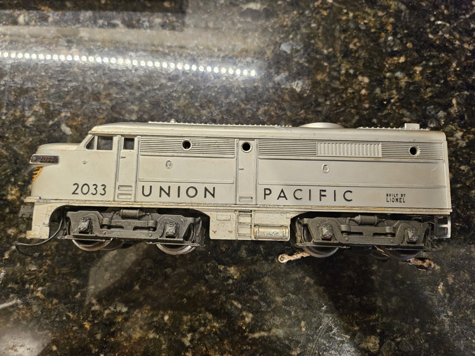 Lionel O-27 gauge ALCO AA #2033 Union Pacific Diesel engines.