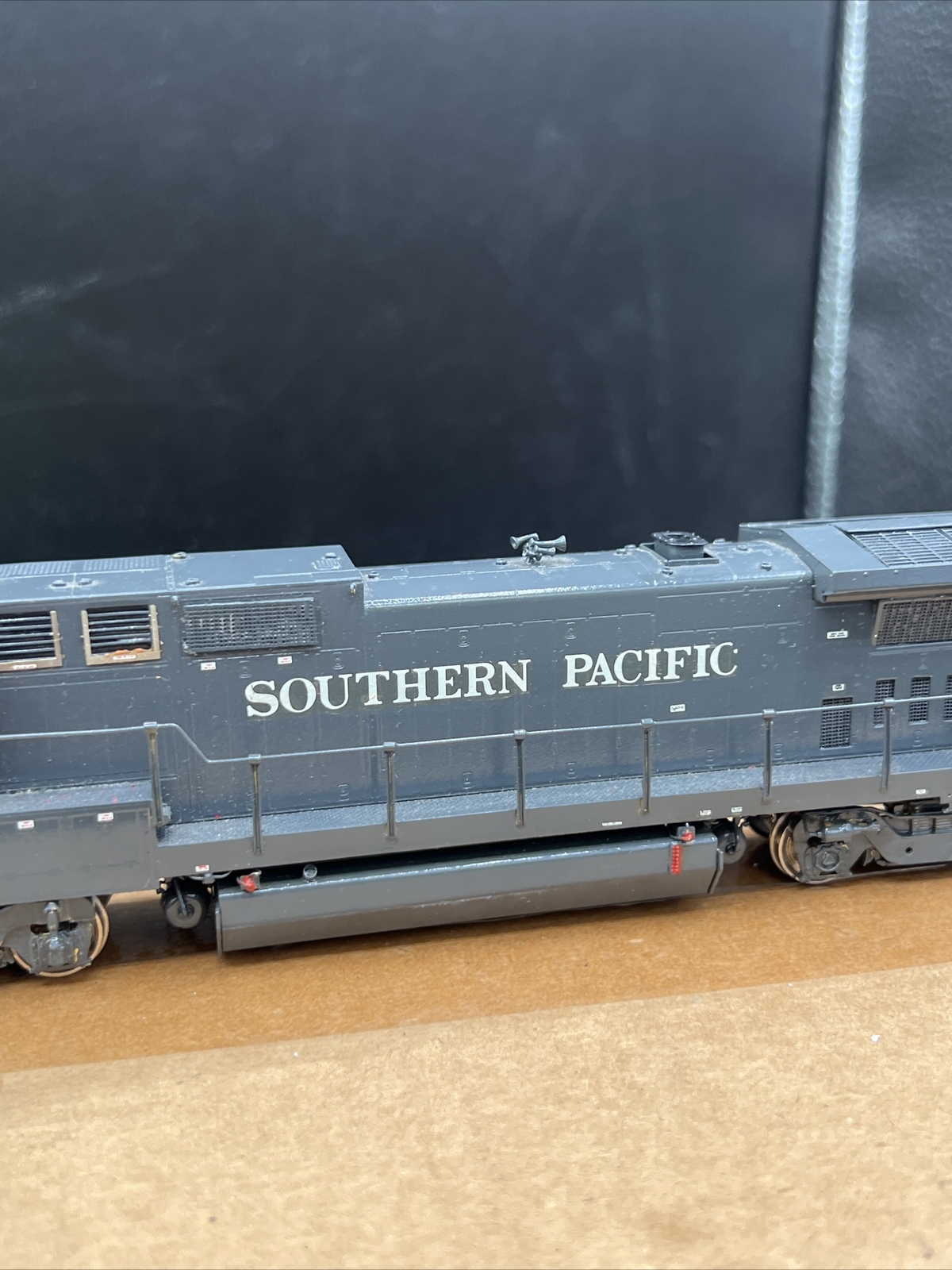 Overland Models HO Scale BRASS SP Dash 8 B39 Southern Pacific 8033 OMI-5134