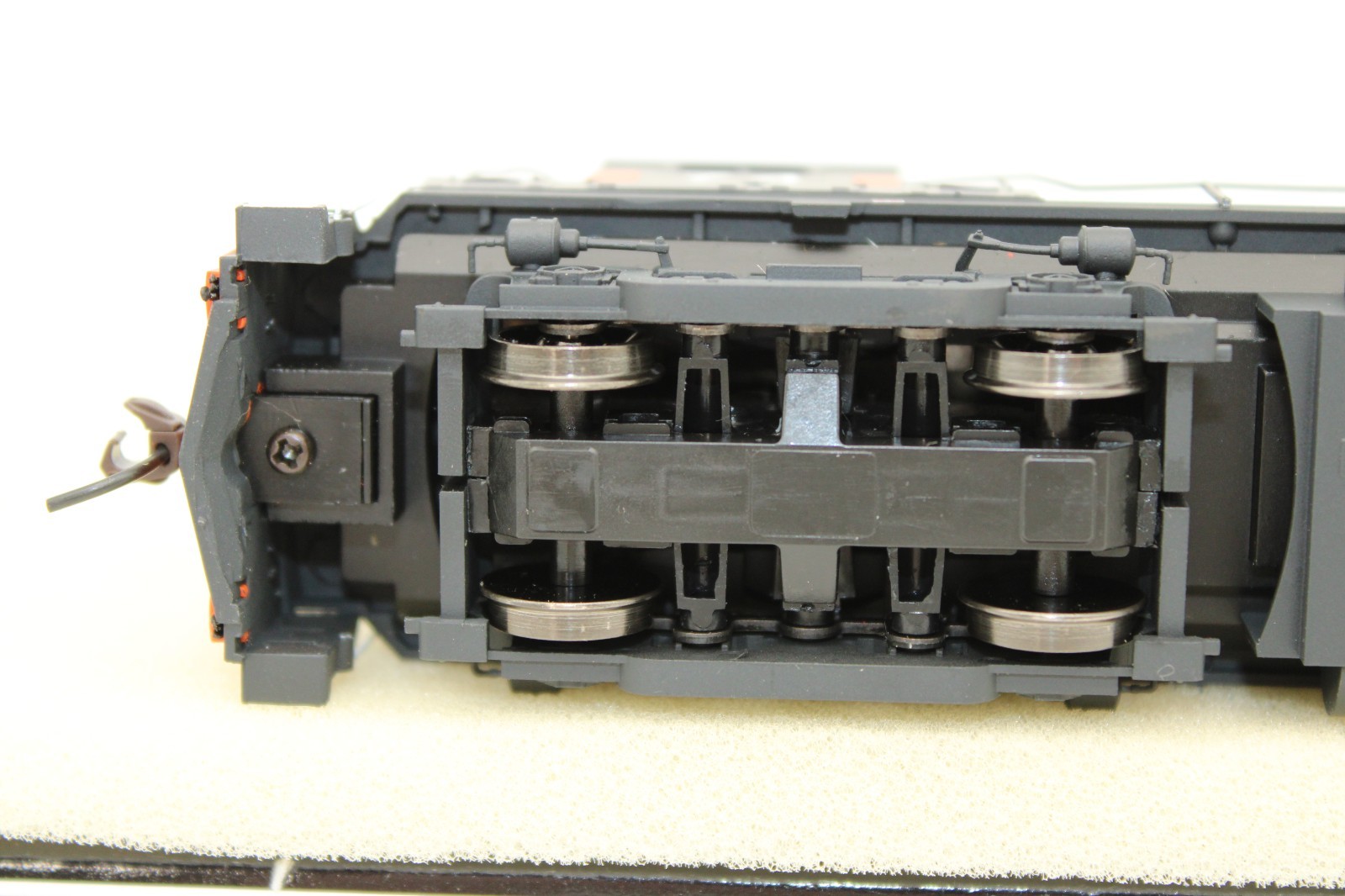 Atlas Classic HO Springfield Terminal Guilford C424 Locomotive #74 DCC Ready LED