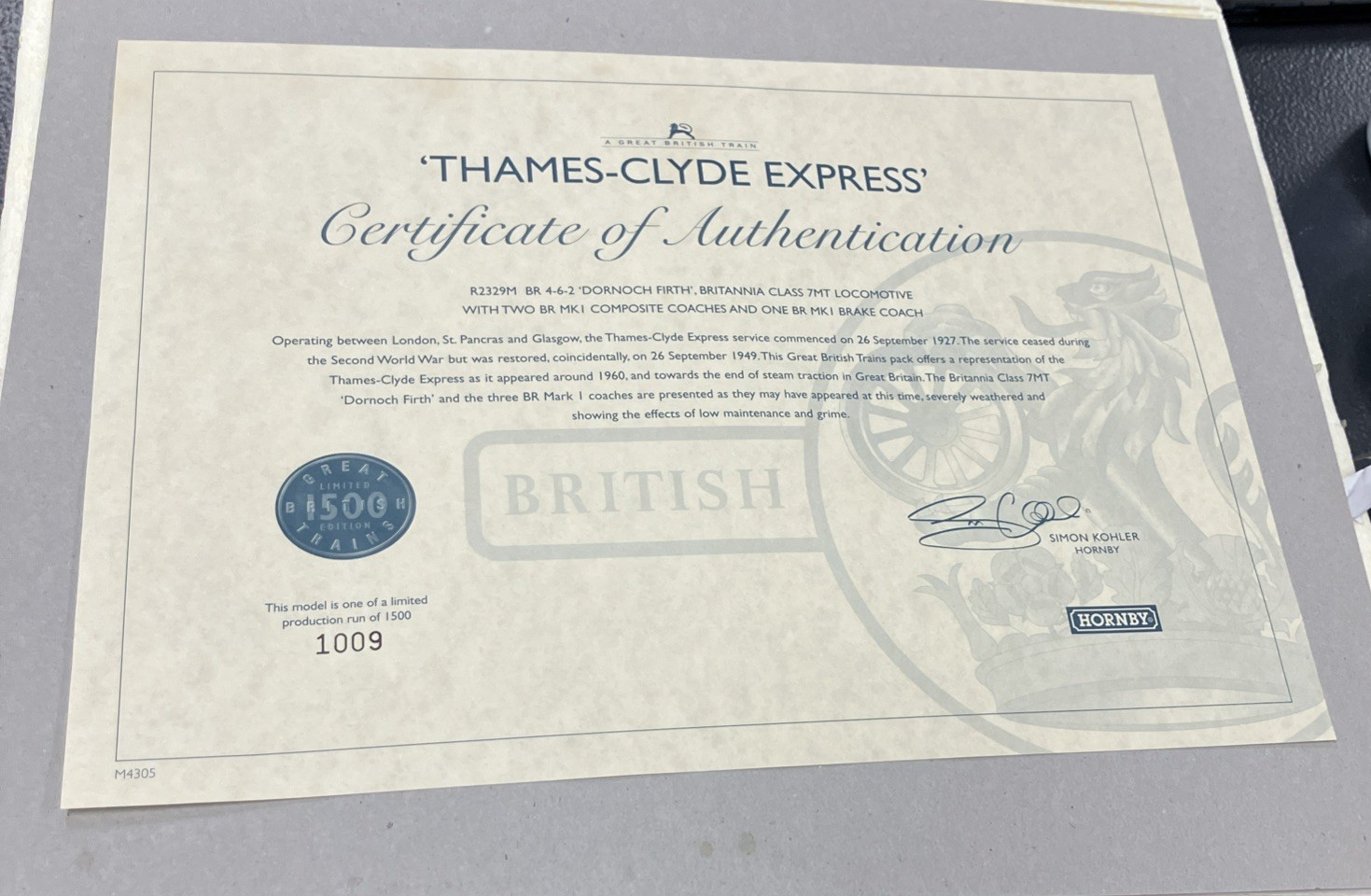 HORNBY R2329M THAMES CLYDE EXPRESS TRAIN PACK