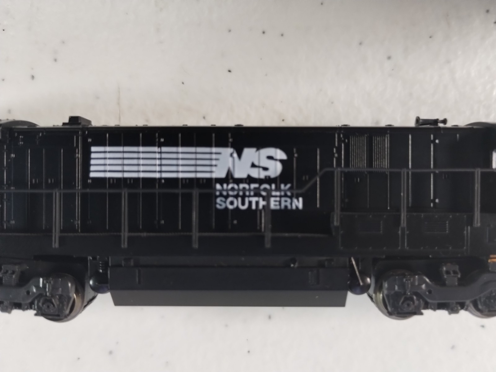 KATO 176-309 GE C30-7 Norfolk Southern #8031 N-Scale DC