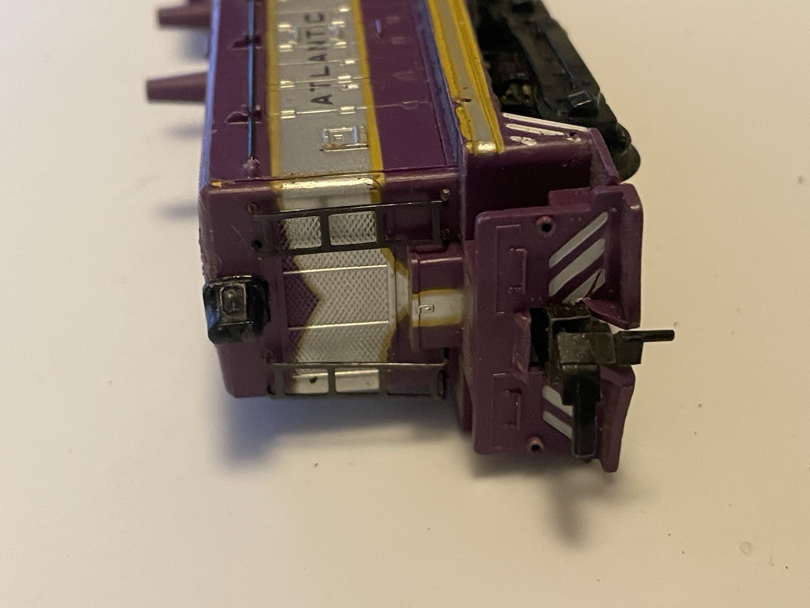 Vintage Revell HO Atlantic Coast Line #3570 SW7 Diesel SWITCHER Locomotive Works