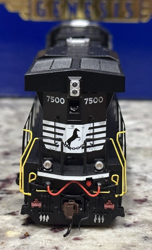 Athearn Genesis HO GE ES44DC Norfolk Southern NS #7500 Tsunami2 DCC & Sound