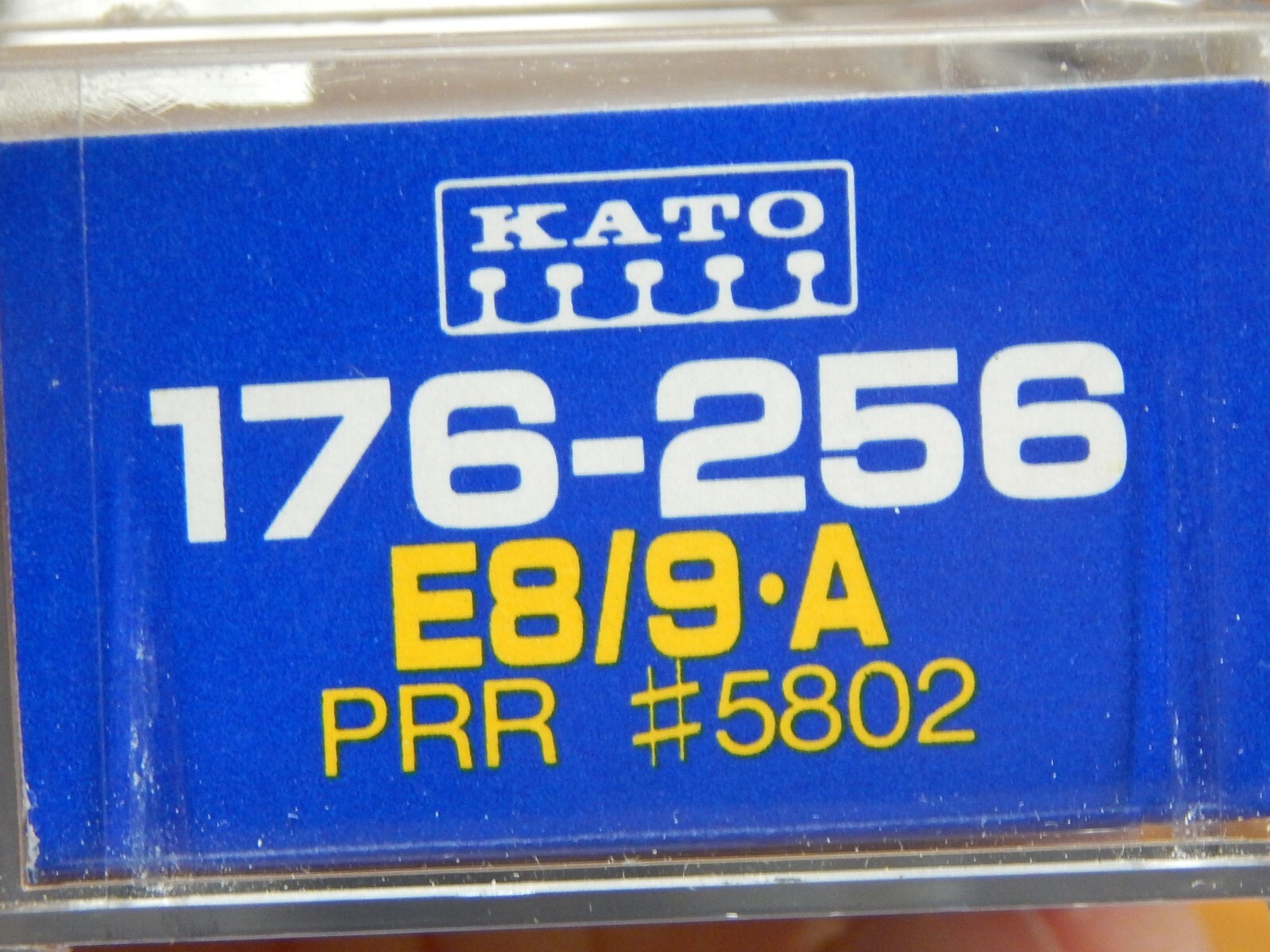 KATO 176-256 PRR PENNSYLVANIA E8/9 DIESEL LOCOMOTIVE USED VERY LITTLE W/BOX N