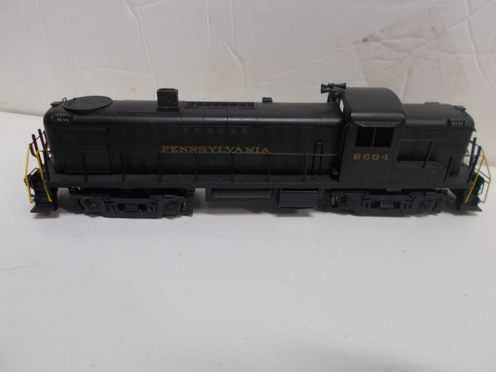 ALCO # D-123 ~BRASS~PENNSYLVANIA RS-3 LOCOMOTIVE # 8604 ~RUNS GOOD~READ~HO SCALE