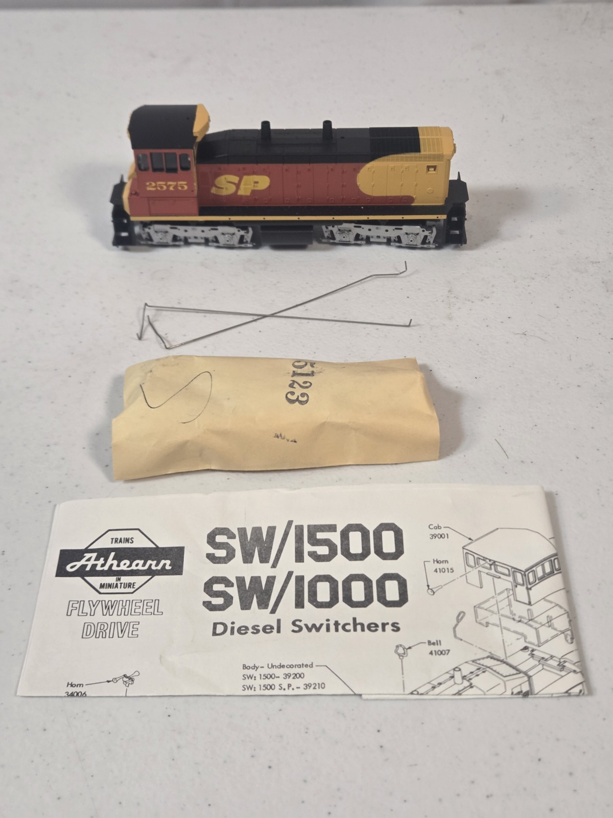 Athearn HO SW1500 SP #2575 Kodachrome Era SPSF Colors NOS Blue Box