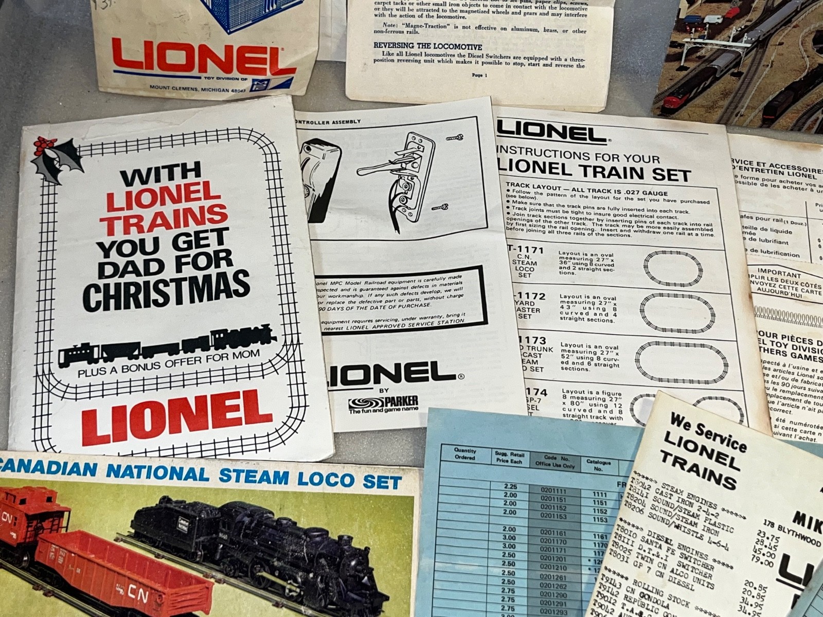 Lot of Lionel empty boxes, catalogue, instruction sheet & Tri-Ang catalogue