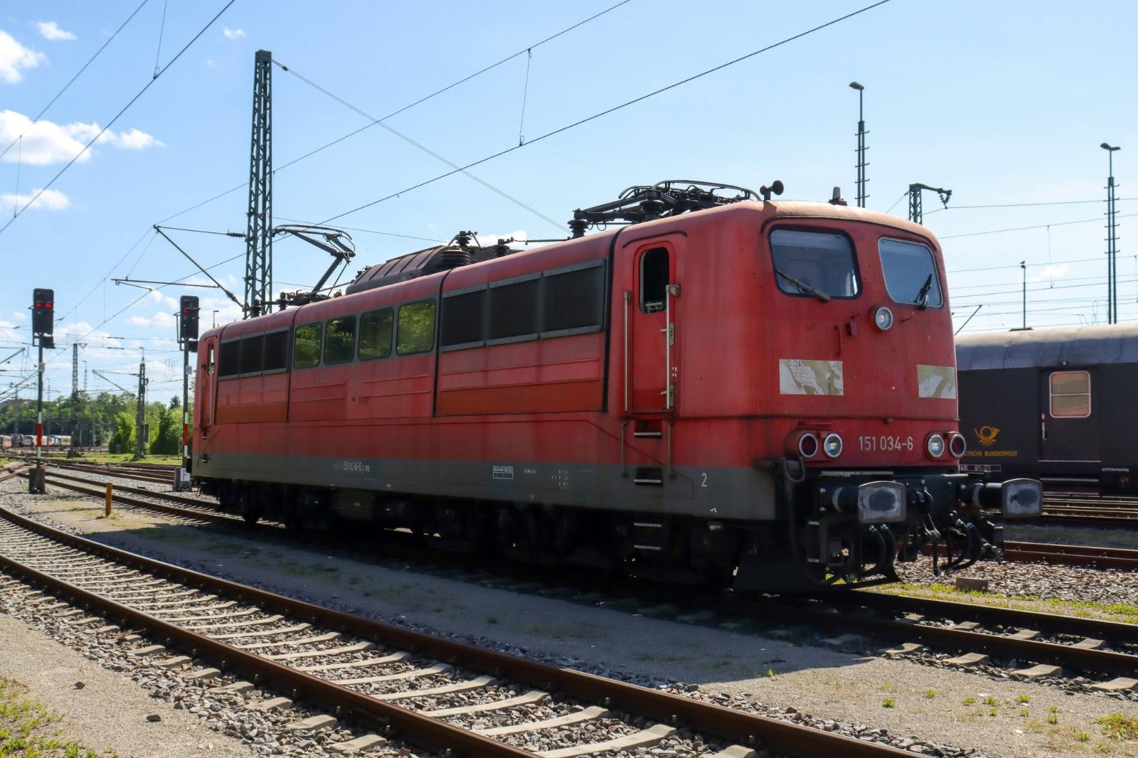 Roco H0 DB BR 151 071-8, Heavy Freight E-Lok in Traffic Red #43380 , Mint